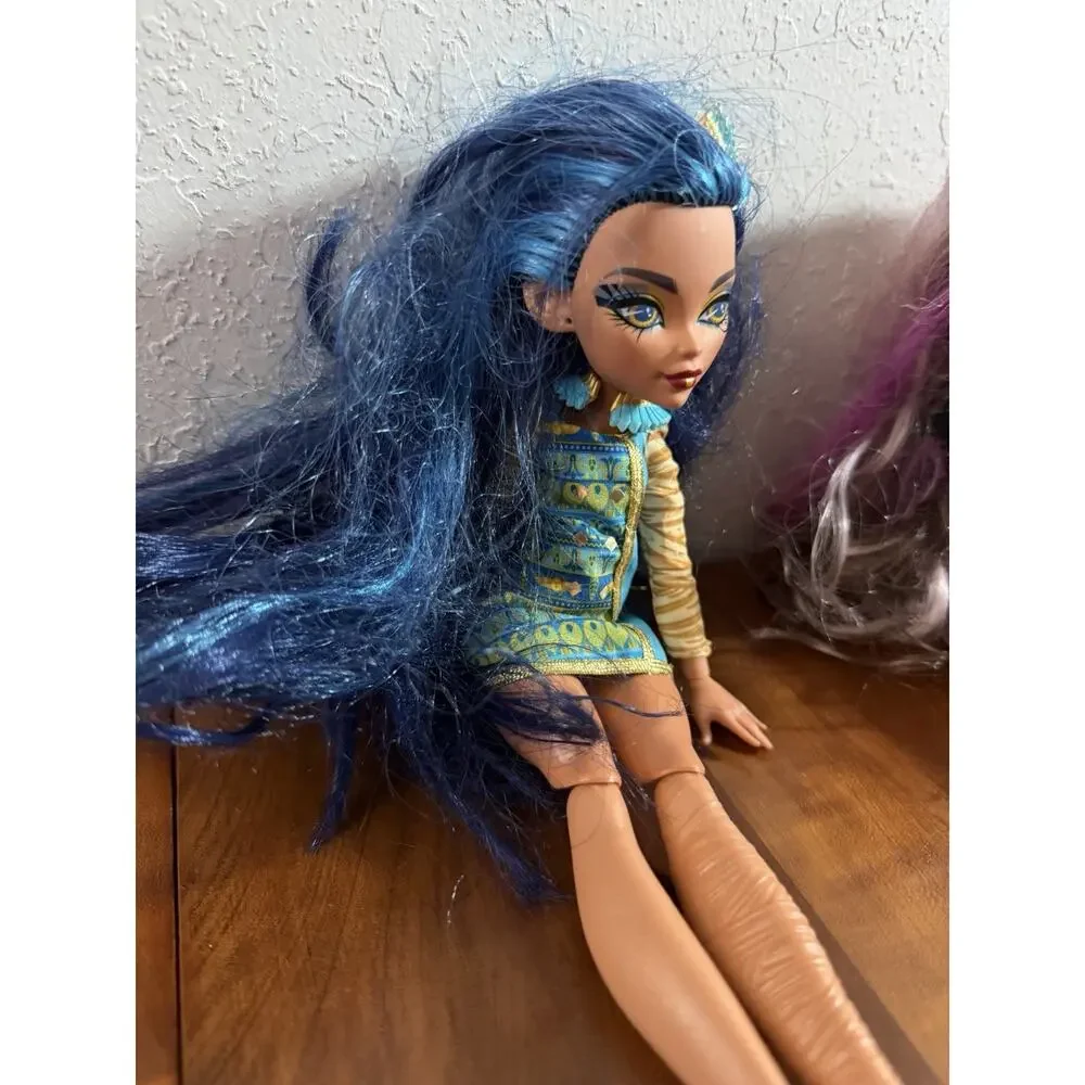 Lot of 2 Monster High Dolls 2021 Mattel Cleo De Nile Clawdeen Wolf With Outfit